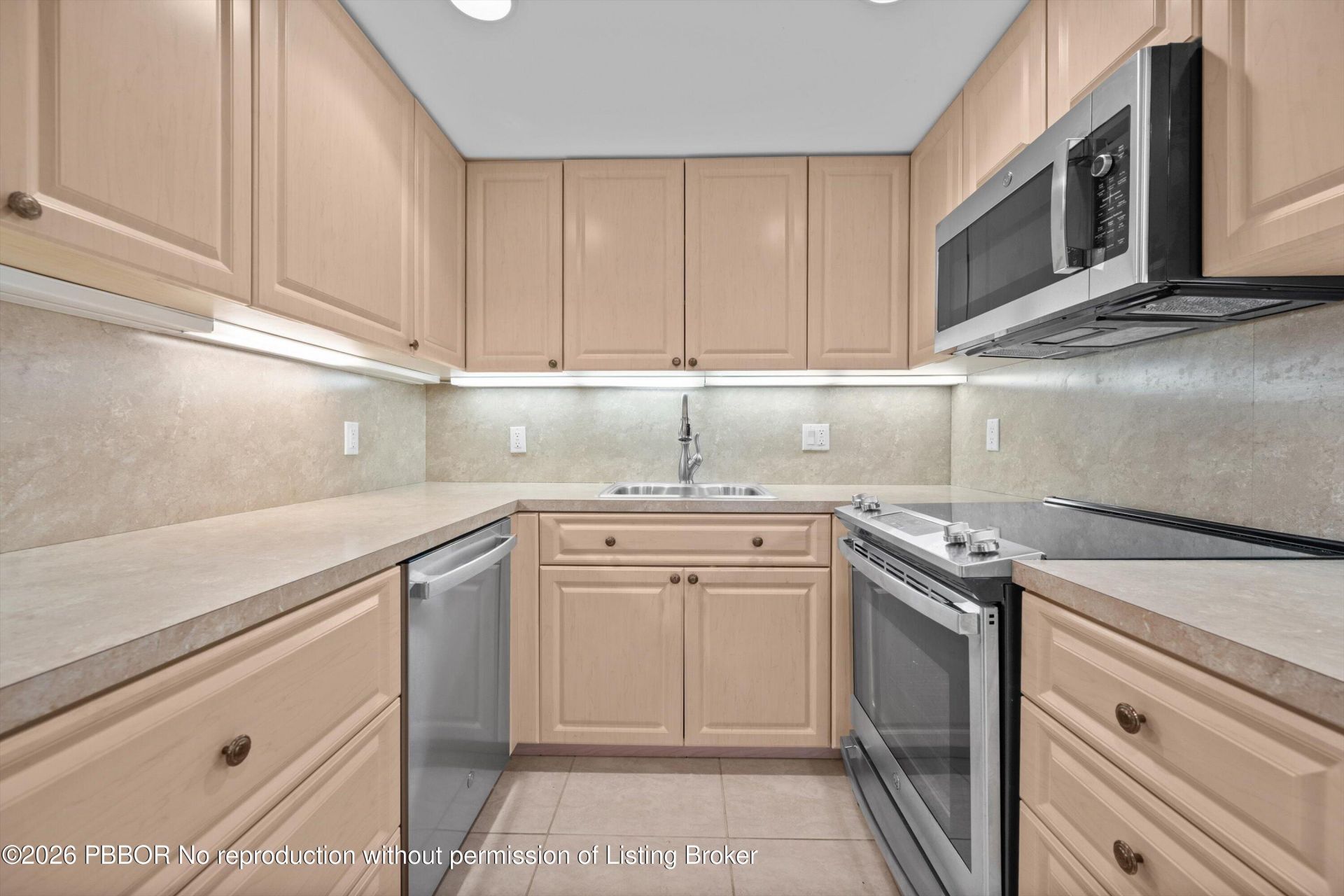 2773 S Ocean Boulevard, Unit 416, Palm Beach, FL 33480 Photo