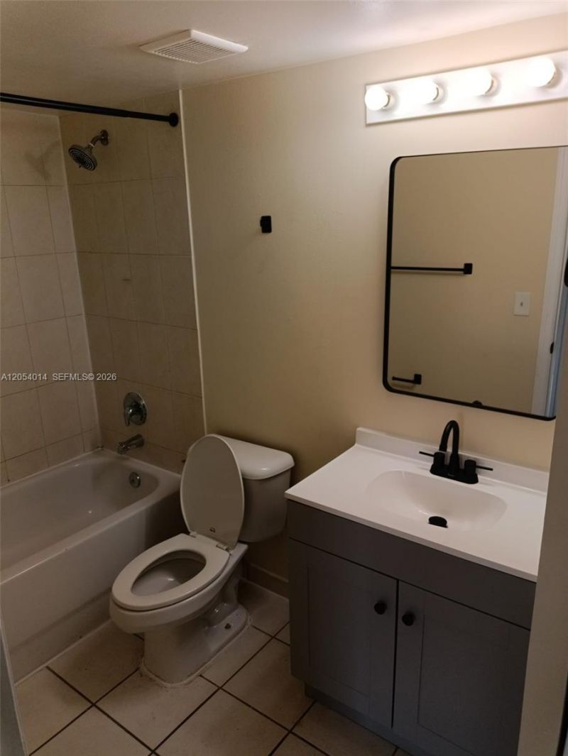 17602 NW 25th Ave, Unit 307, Miami Gardens, FL 33056 Photo