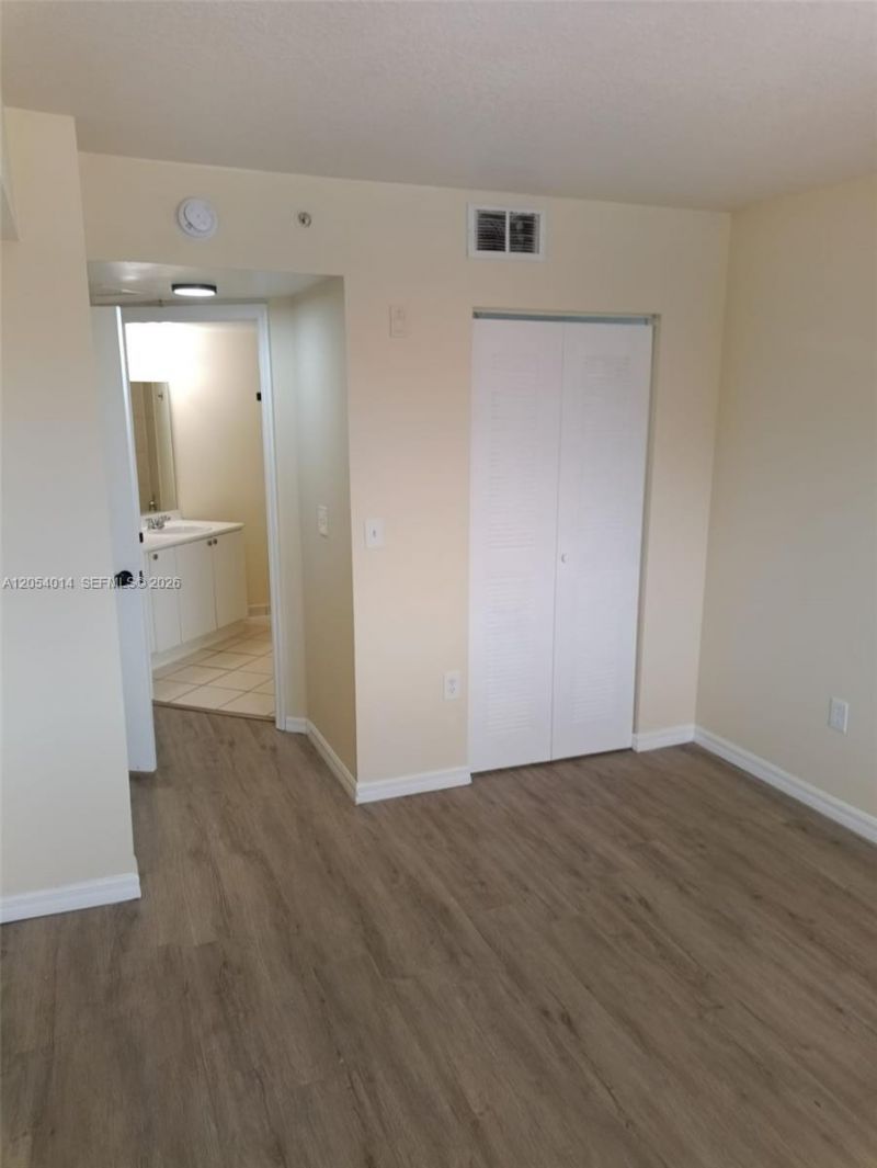 17602 NW 25th Ave, Unit 307, Miami Gardens, FL 33056 Photo