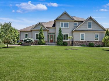 11831 Clarence Center Road, Akron, NY 14001