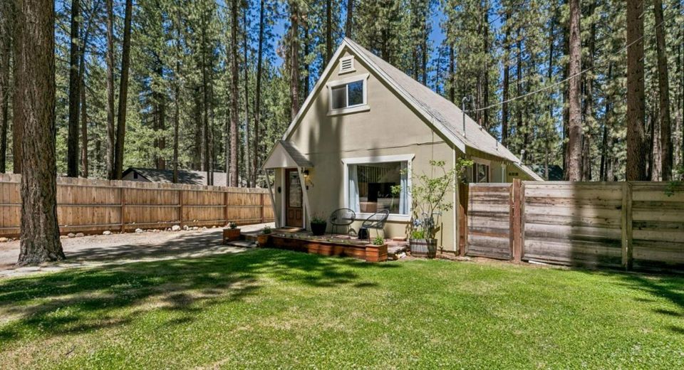 1543 Horace Greeley Avenue, South Lake Tahoe, CA 96150 Photo