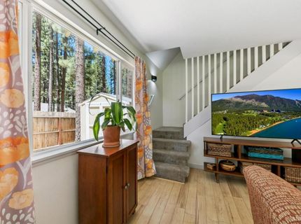 1543 Horace Greeley Avenue, South Lake Tahoe, CA 96150 Photo