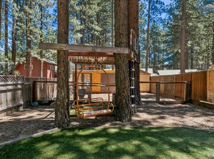 1543 Horace Greeley Avenue, South Lake Tahoe, CA 96150 Photo