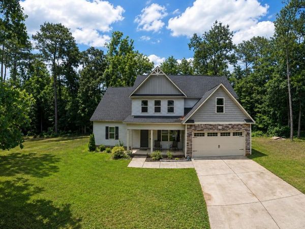800 Gregory Fork Road, Richlands, NC 28574
