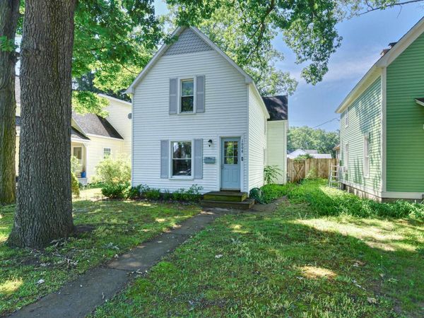 1006 Lincoln Street, Traverse City, MI 49686