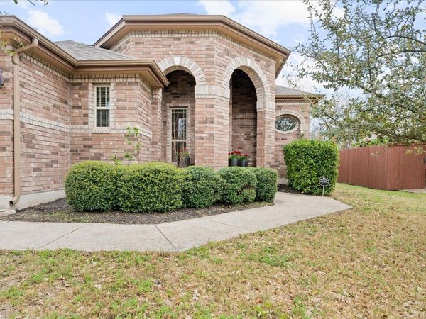 916 Easton DR, San Marcos, TX 78666