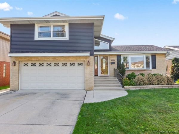 10141 Alice Court , Oak Lawn, IL 60453