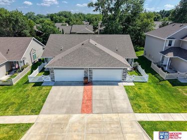 5733 Brendon Lane, Lincoln, NE 68516