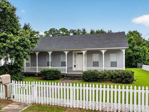3618 Bellview Avenue, Moss Point, MS 39563
