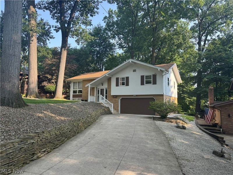 205 Rutledge Drive , Akron, OH 44319 Photo 2