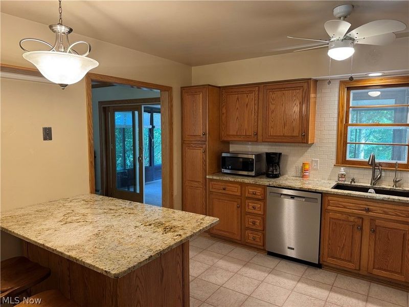 205 Rutledge Drive , Akron, OH 44319 Photo 6