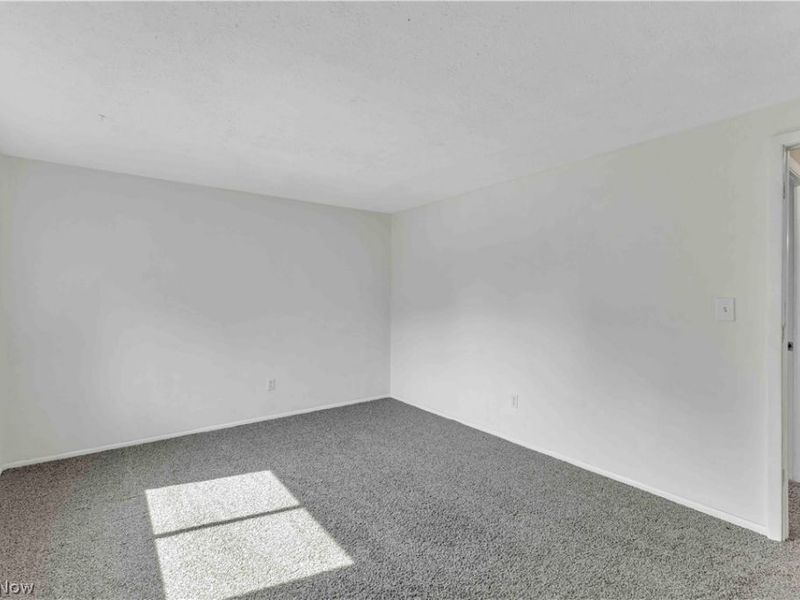 26636 Lake of the Falls Road, Olmsted Falls, OH 44138 Photo 22