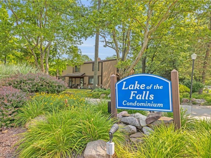 26636 Lake of the Falls Road, Olmsted Falls, OH 44138 Photo 27