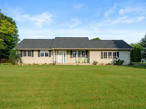 150 Gull Pointe Drive, Battle Creek, MI 49017