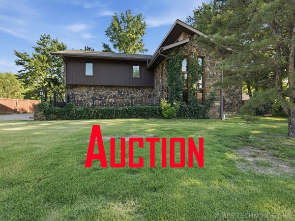 1206 20th Avenue NE, Miami, OK 74354