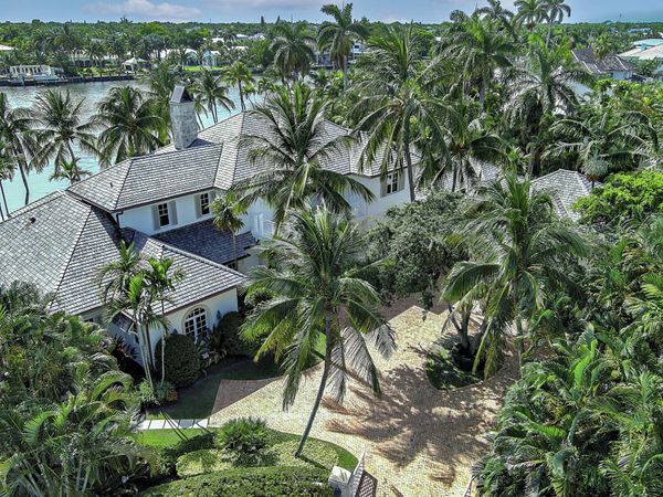 1033 Waterway Lane, Delray Beach, FL 33483