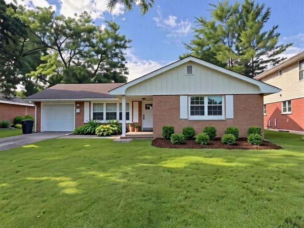 129 Monument Avenue , Barrington, IL 60010