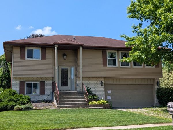 319 Joseph Street , Woodstock, IL 60098