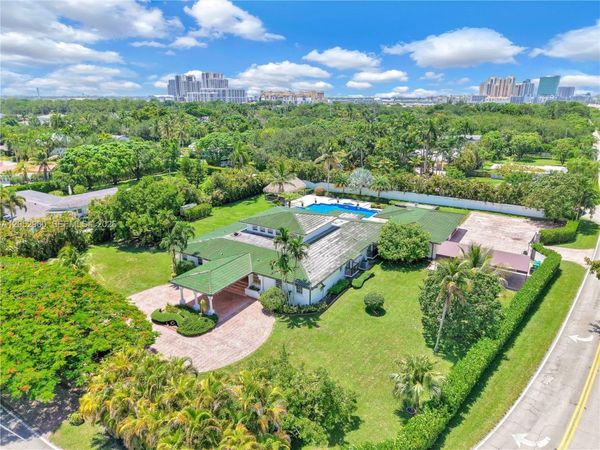 7550 SW 74th St , Miami, FL 33143
