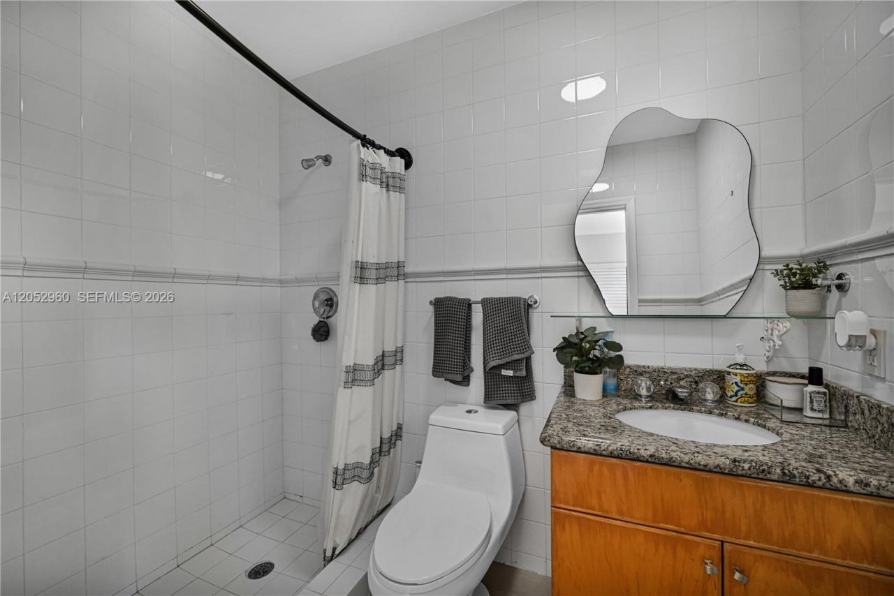 7550 SW 74th St , Miami, FL 33143 Photo