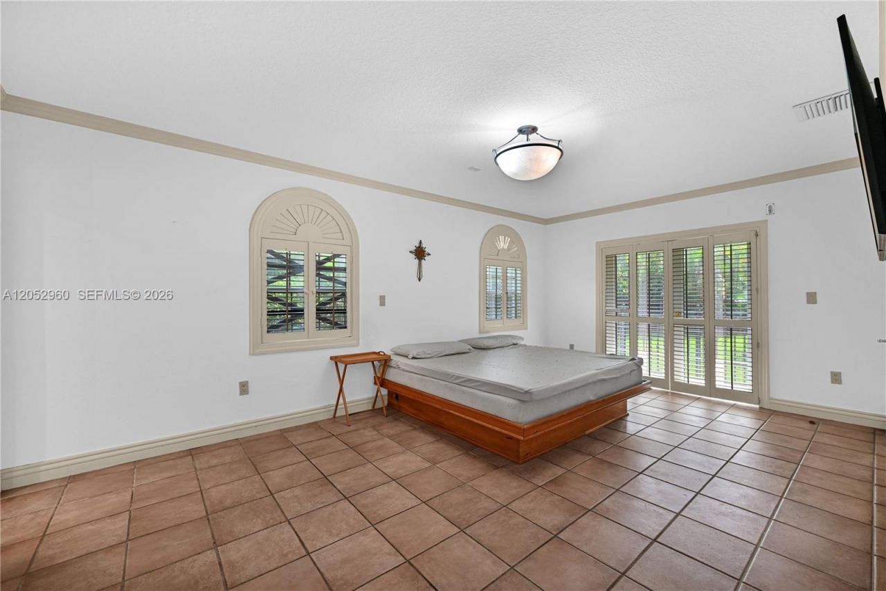 7550 SW 74th St , Miami, FL 33143 Photo