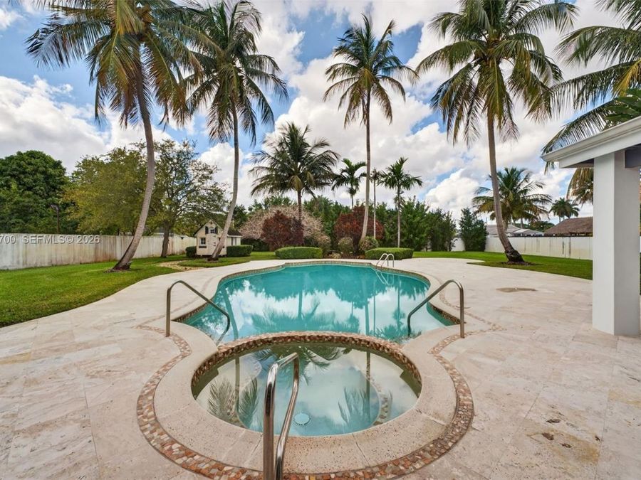 Property Image 50
