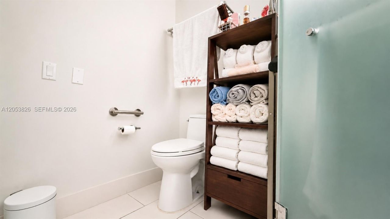 5300 NW 87th Ave , Unit 915, Doral, FL 33178 Photo