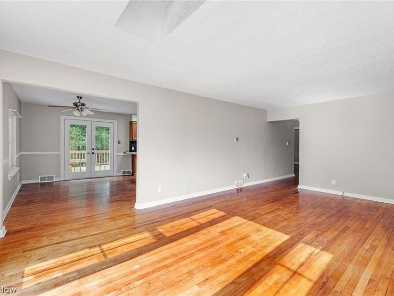 2380 Benton Street, Akron, OH 44312 Photo 6