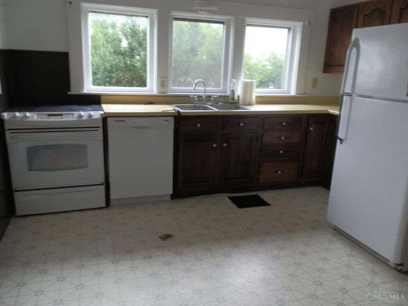 208 South Street, Leesburg, OH 45135 Photo 5