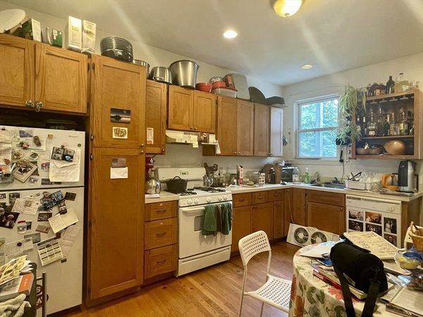 415 Somerville Ave, Unit 1, Somerville, MA 02143