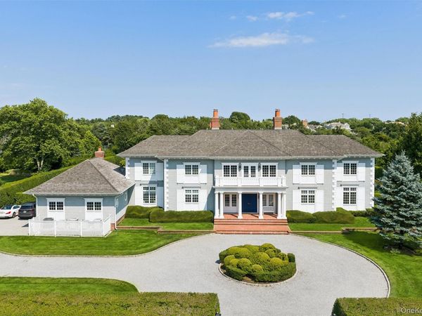 20 Quogo Neck Lane , Quogue, NY 11959
