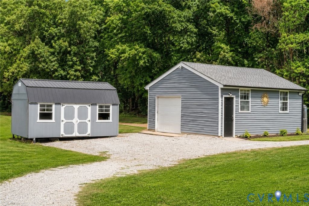 3573 Jefferson Landing Road Powhatan, VA 23139