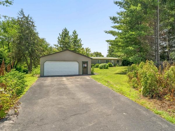 W8590 BREAKNECK ROAD, Oakfield, WI 53065