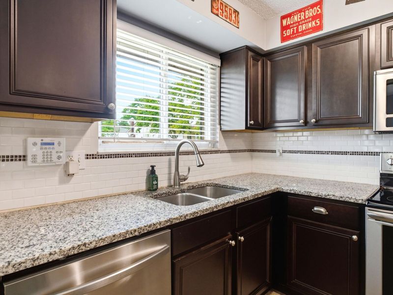 3000 Gannett Avenue , Columbus, OH 43231 Photo 6