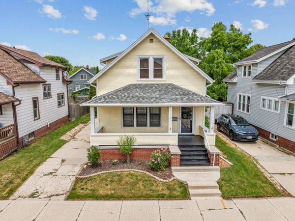 1336 Logan Ave, Sheboygan, WI 53083