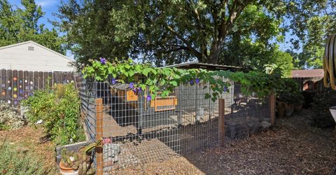 4020 Sierra Vista Ave, Sacramento, CA 95820 Photo