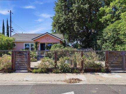 4020 Sierra Vista Ave, Sacramento, CA 95820 Photo