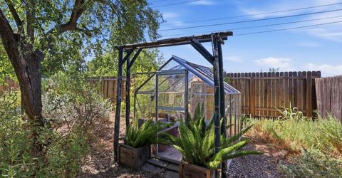 4020 Sierra Vista Ave, Sacramento, CA 95820 Photo