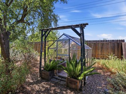 4020 Sierra Vista Ave, Sacramento, CA 95820 Photo