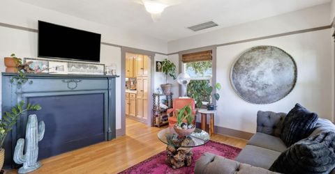 4020 Sierra Vista Ave, Sacramento, CA 95820 Photo