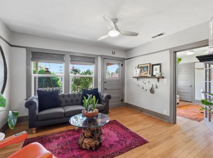 4020 Sierra Vista Ave, Sacramento, CA 95820 Photo
