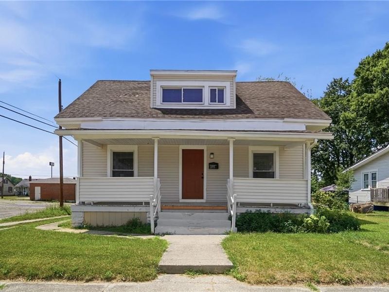 2015 Clifton Avenue, Springfield, OH 45505 Photo 1
