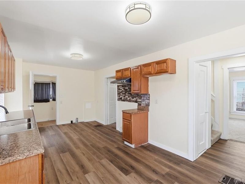 2015 Clifton Avenue, Springfield, OH 45505 Photo 11
