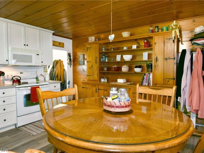 8683 King Graves Road NE, Warren, OH 44484 Photo 11