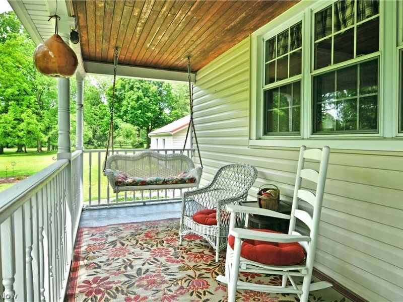 8683 King Graves Road NE, Warren, OH 44484 Photo 4