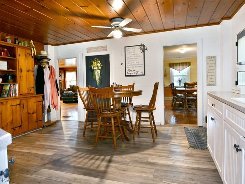 8683 King Graves Road NE, Warren, OH 44484 Photo 8