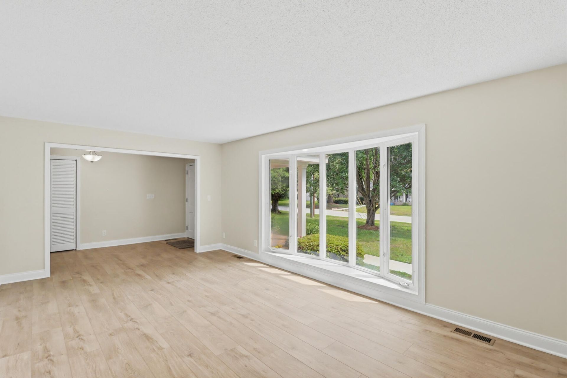 1 Mueller Drive Photo 14