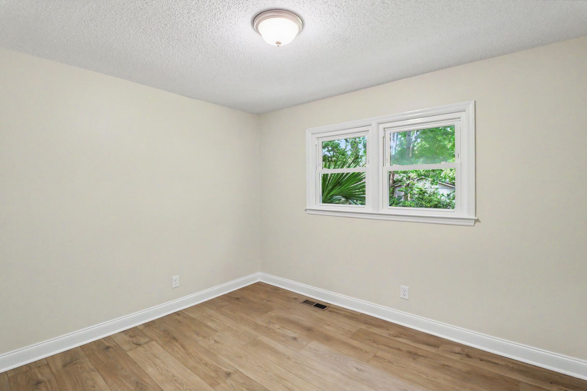 1 Mueller Drive Photo 28
