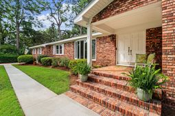 1 Mueller Drive photo 4