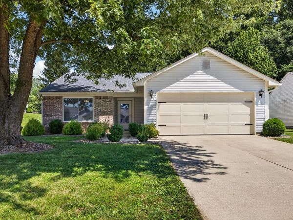 571 S Fieldstone Boulevard, Bloomington, IN 47403